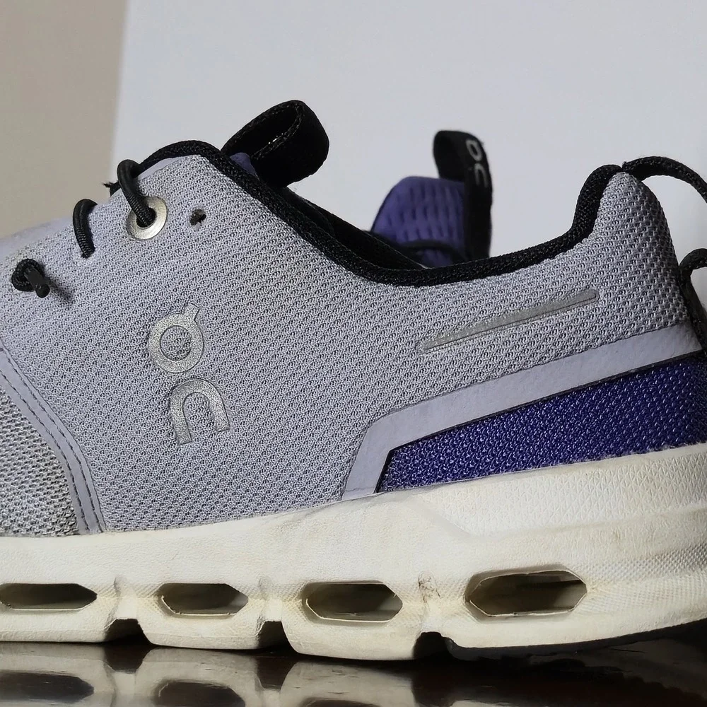 On Clouds shoes have